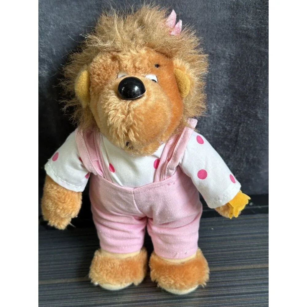 VINTAGE‎ BERENSTAIN BEARS Sister Bear 1984 Plush with Original Tags 1980s